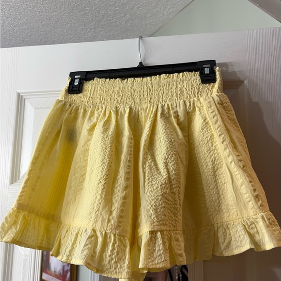 Yellow Ruffled Shorts - Picture 2 of 3